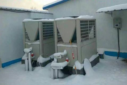空氣能熱泵穩(wěn)定供暖，助力小區(qū)供暖升級改造